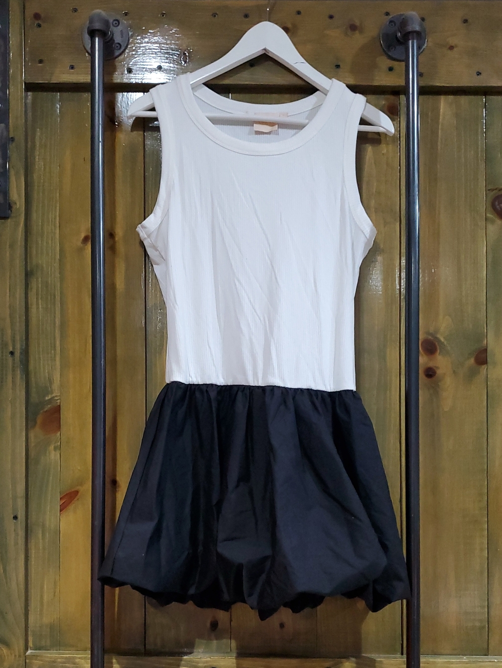 Good Luck Gem White Ribbed Sleeveless Top with Black Bubble Skirt GLG Clubbing
